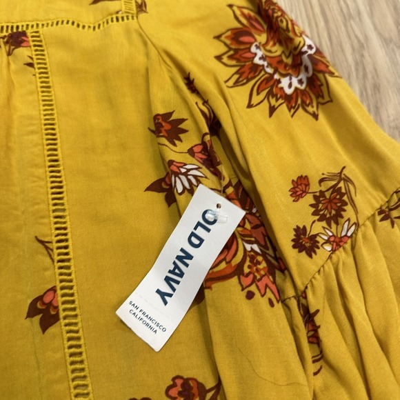Old Navy Womens Yellow/Gold Floral 3/4 Flutter Sleeve Bohemian Top NWT! Fall - Picture 6 of 8